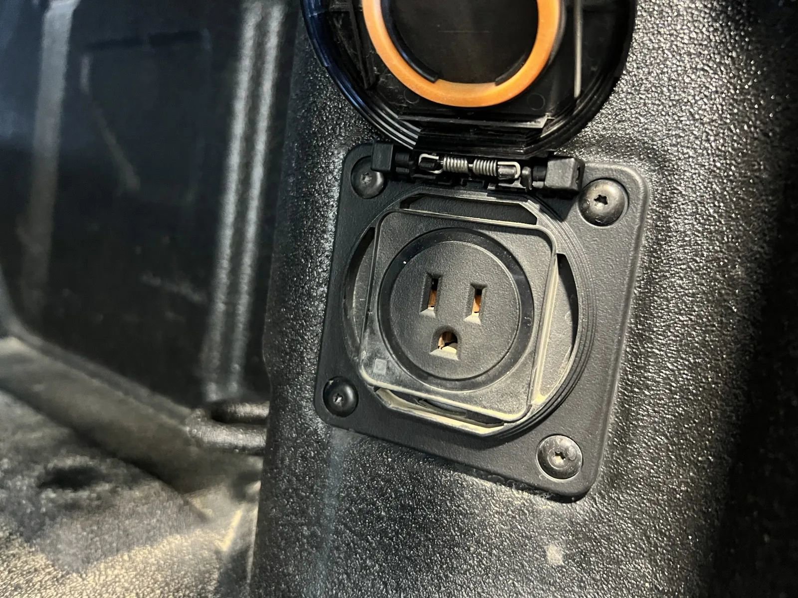 Used 2024 Chevrolet Silverado 2500 LTZ AWD/4WD image 21