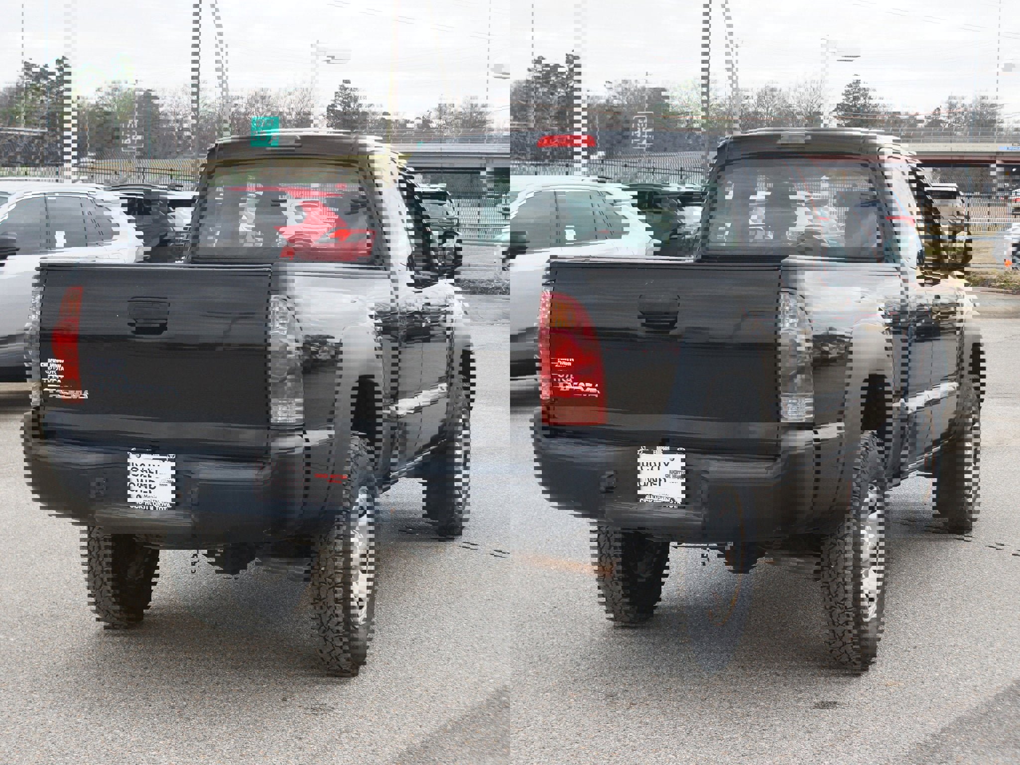 Used 2015 Toyota Tacoma 4x4 Access Cab image 10