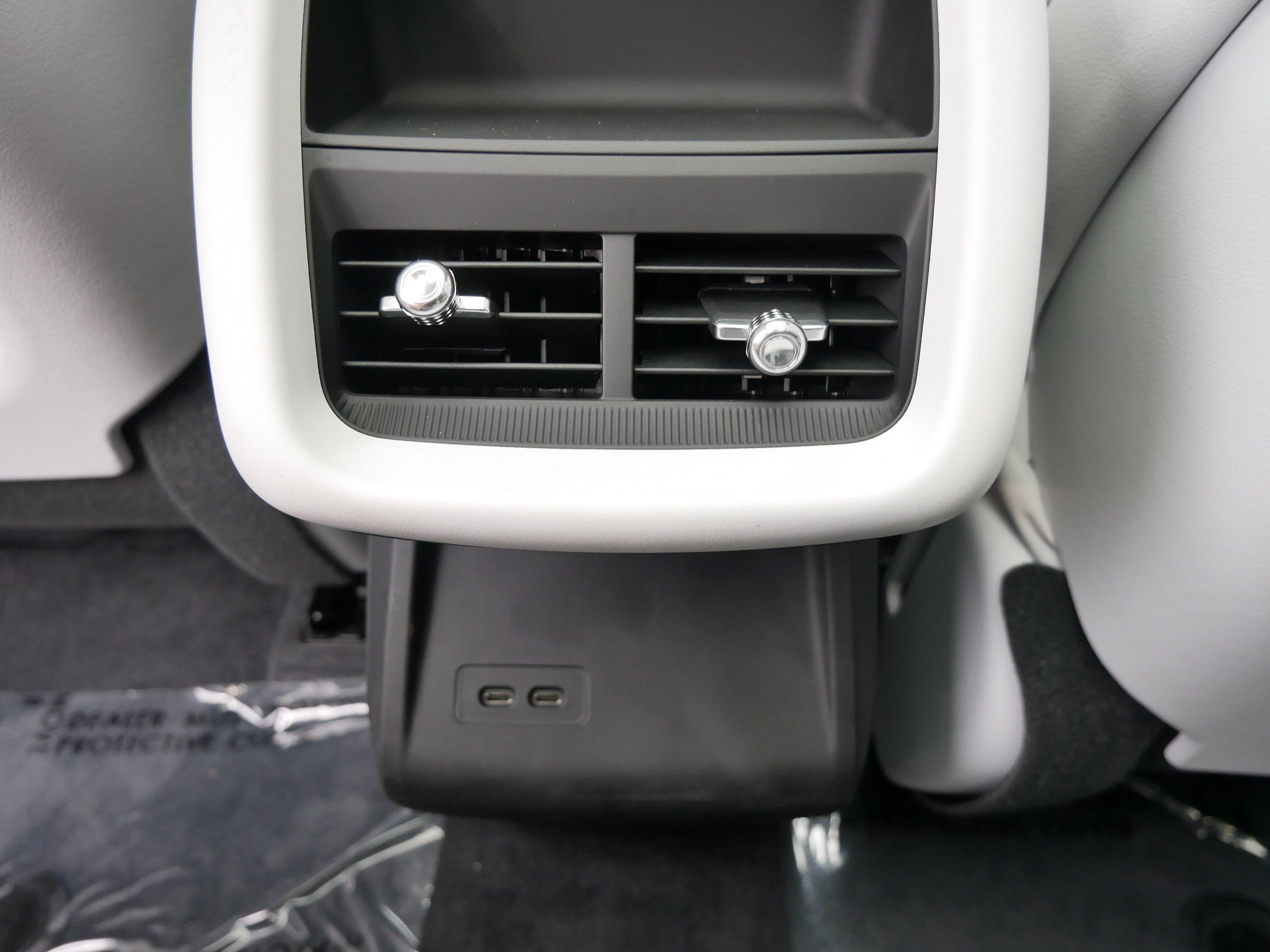 Certified 2024 Cadillac Lyriq Sport w/ LPO, Floor Liner Package AWD/4WD image 13