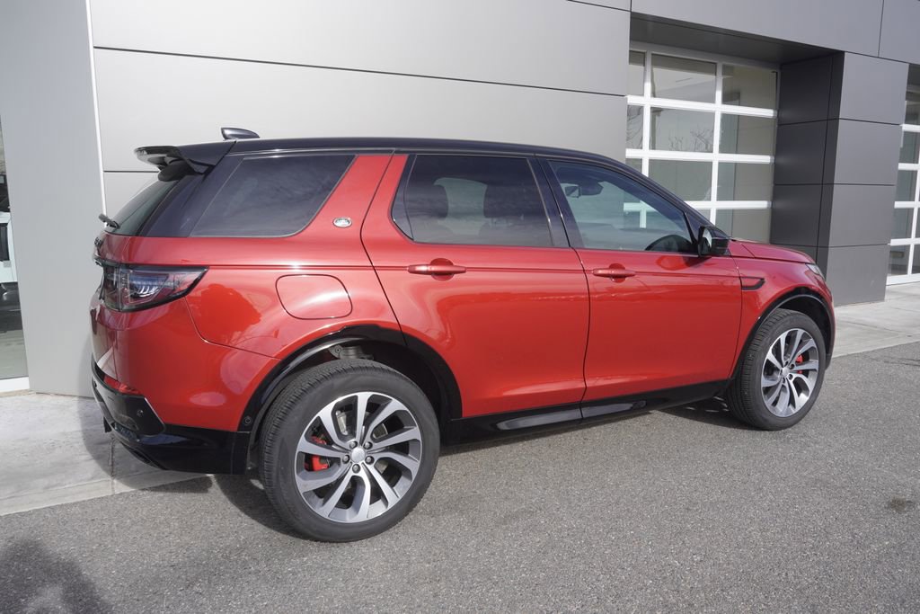 Used 2025 Land Rover Discovery Sport Dynamic SE image 4