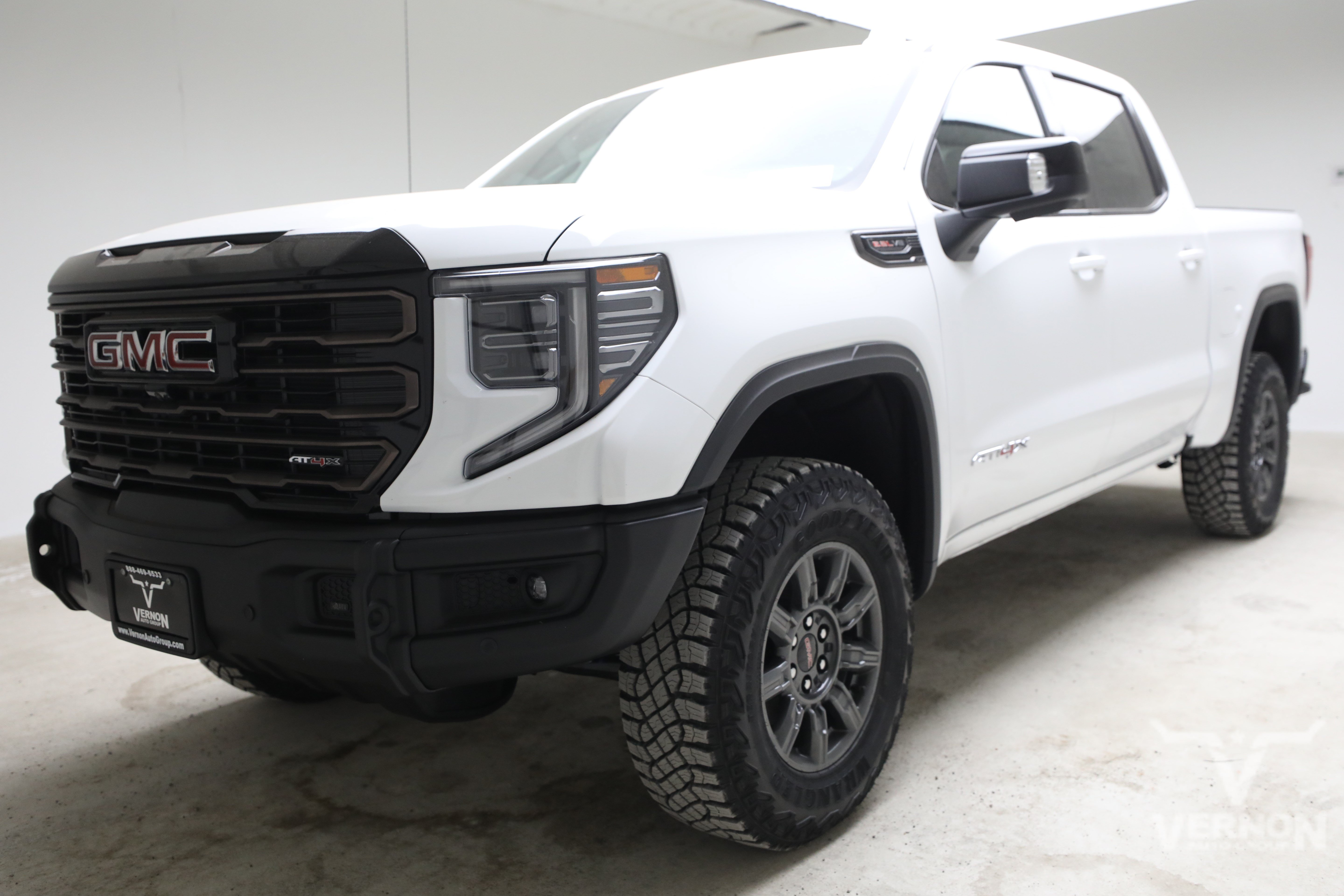 New 2026 GMC Sierra 1500 AT4X AWD/4WD image 1
