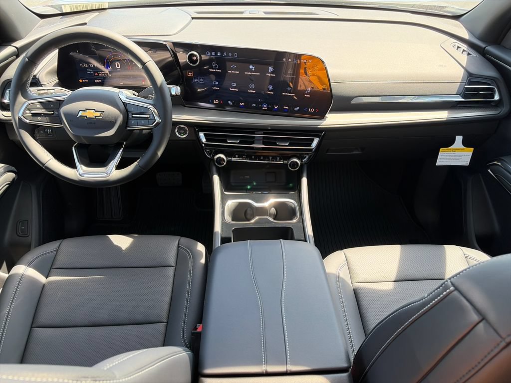 New 2026 Chevrolet Traverse LT w/ Sun and Wheel Package AWD/4WD image 12