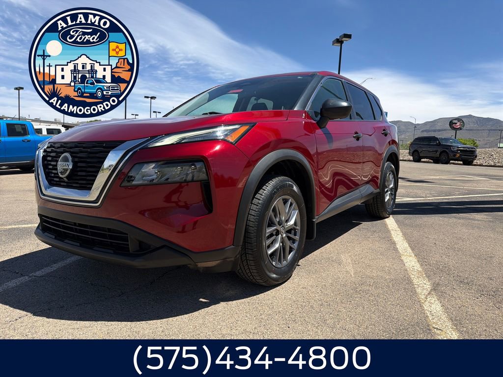 Used 2021 Nissan Rogue S AWD/4WD image 1
