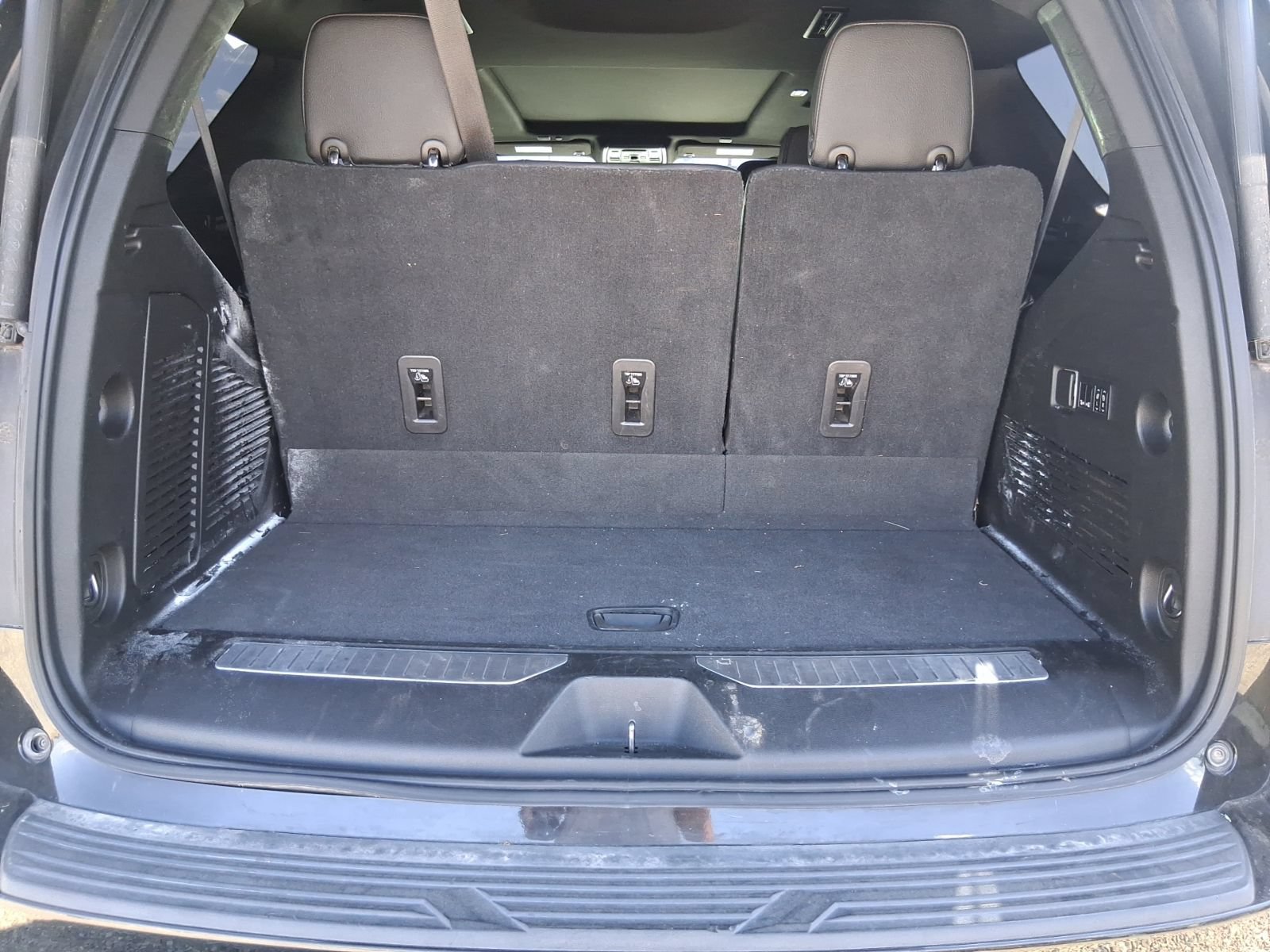 Used 2021 GMC Yukon Denali AWD/4WD image 14