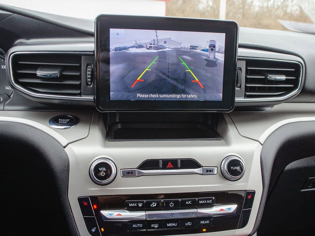 Used 2022 Ford Explorer XLT w/ Equipment Group 202A image 25