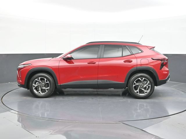 New 2026 Chevrolet Trax LT w/ Sunroof Package FWD image 6
