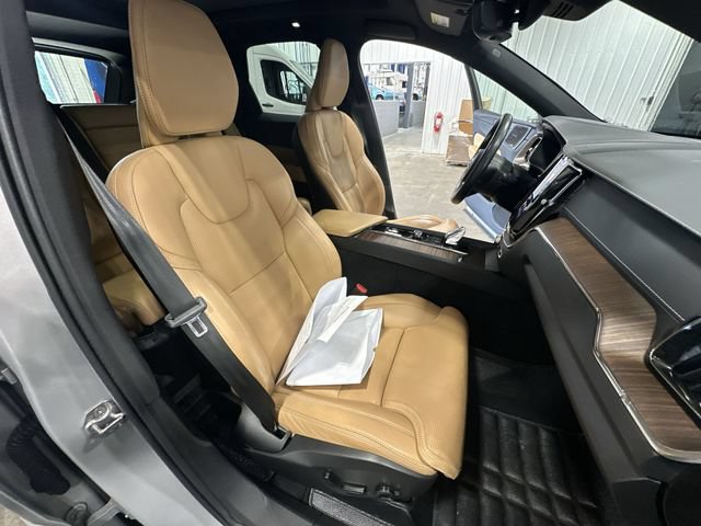 Used 2022 Volvo XC60 B5 Inscription AWD/4WD image 32