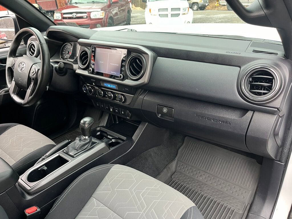 Used 2022 Toyota Tacoma 4x4 Double Cab image 20