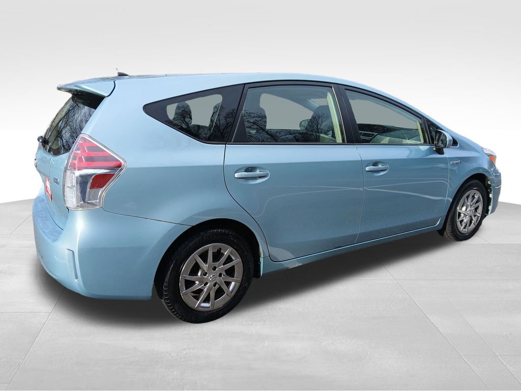 Used 2017 Toyota Prius V Two image 11