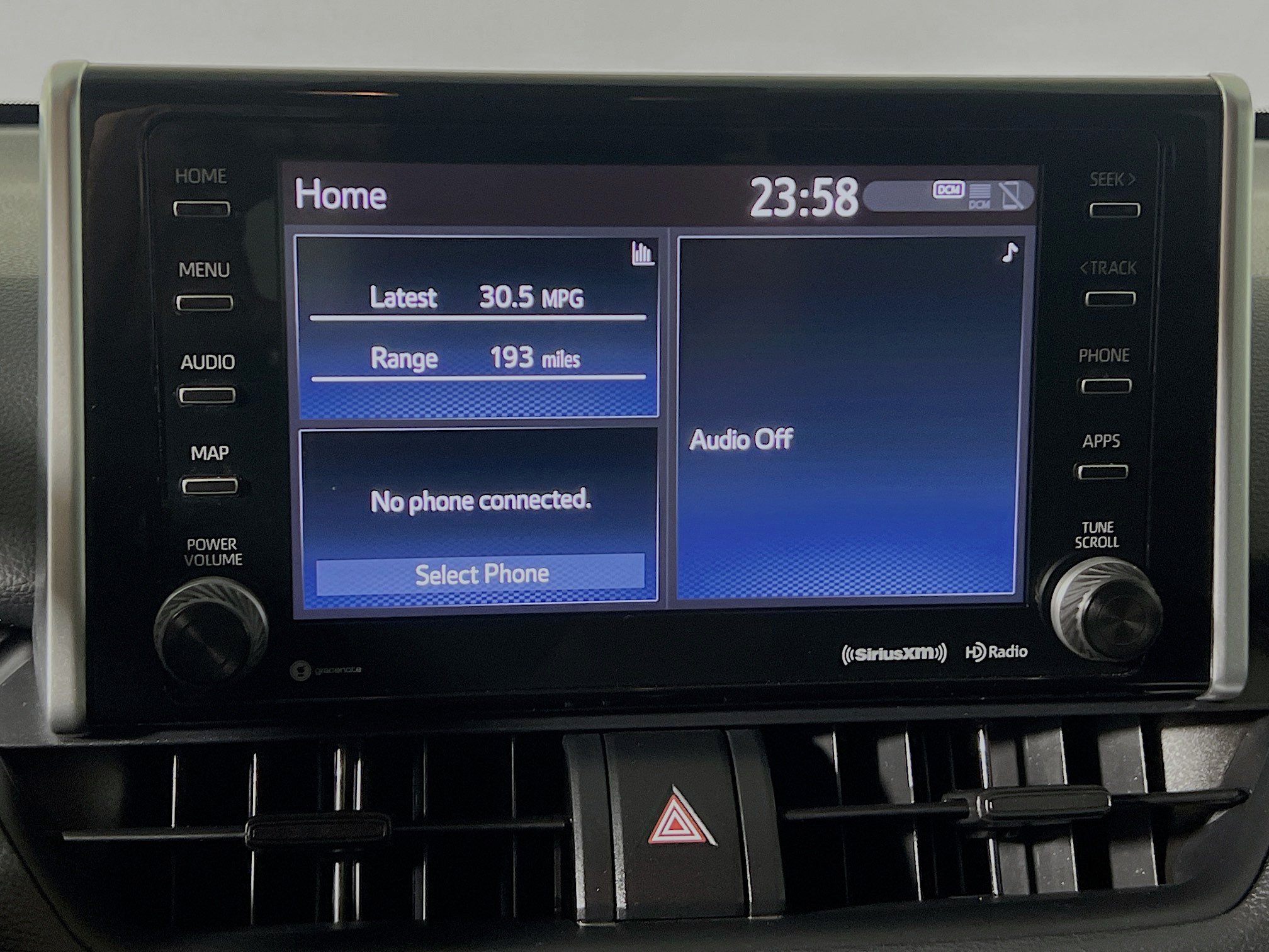 Used 2019 Toyota RAV4 XLE w/ Convenience Package FWD image 27