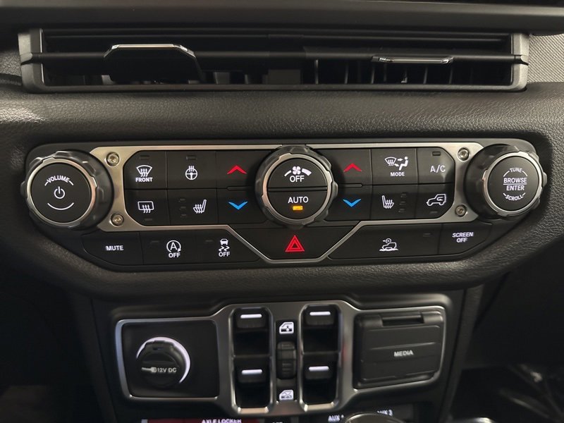 Certified 2026 Jeep Wrangler Willys image 30