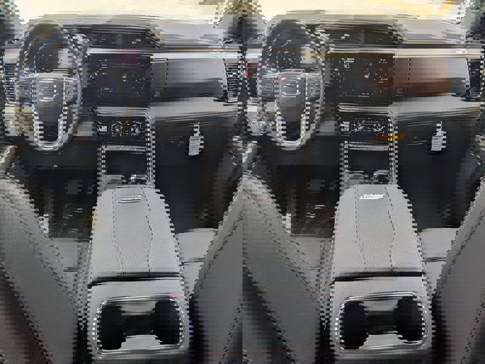 New 2025 GMC Sierra 2500 Denali w/ Denali Reserve Package image 22