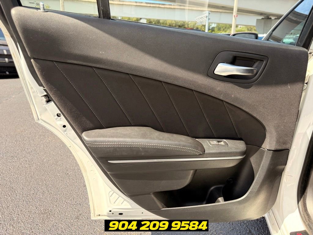 Used 2016 Dodge Charger R/T RWD image 19