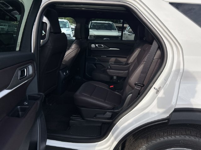 New 2026 Ford Explorer Platinum RWD image 25