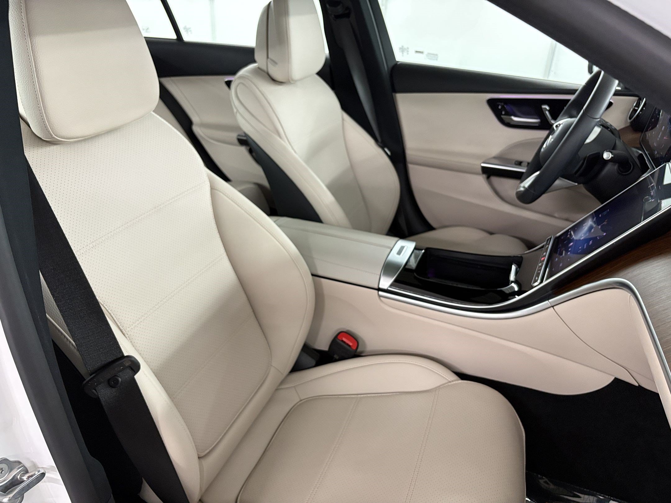 Certified 2023 Mercedes-Benz C 300 Sedan image 24