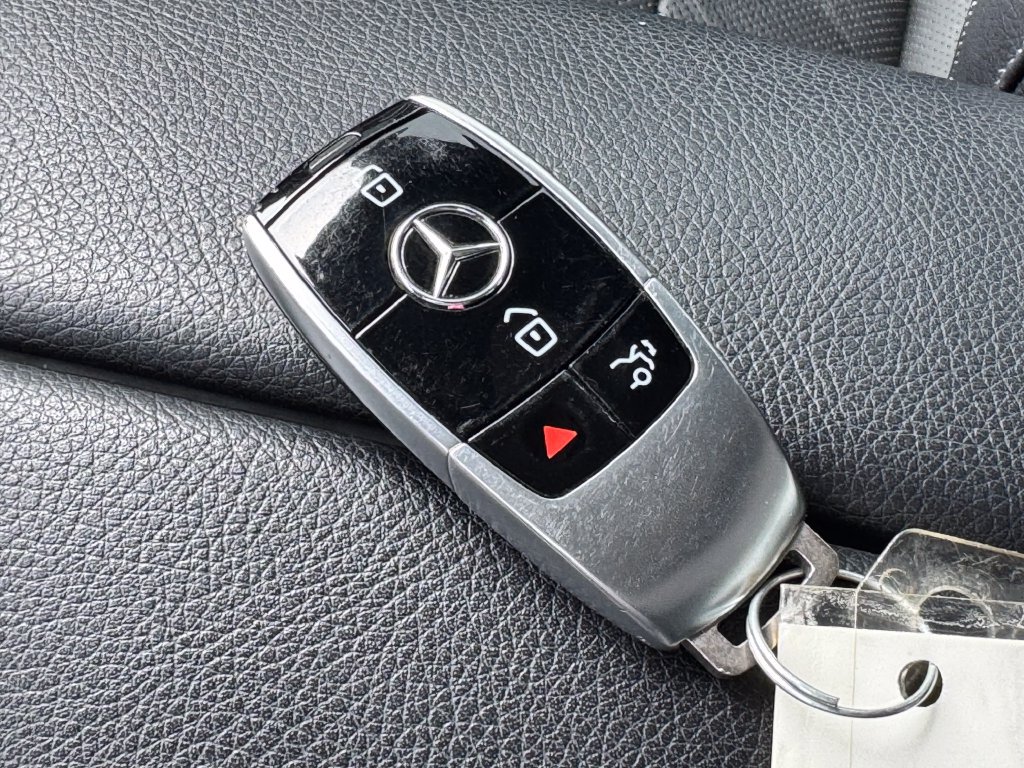 Used 2020 Mercedes-Benz E 450 4MATIC Sedan image 37
