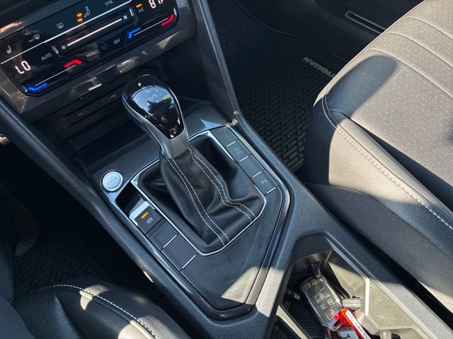 Used 2024 Volkswagen Tiguan SE R-Line FWD image 23