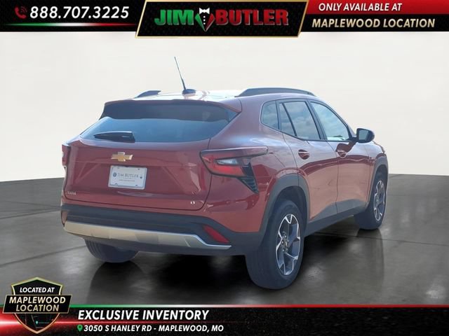 Used 2026 Chevrolet Trax LT FWD image 4