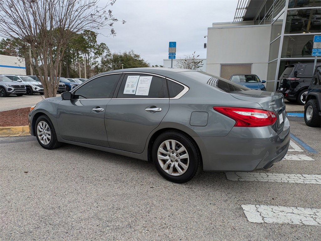 Used 2017 Nissan Altima 2.5 S w/ Power Driver Seat Package image 4