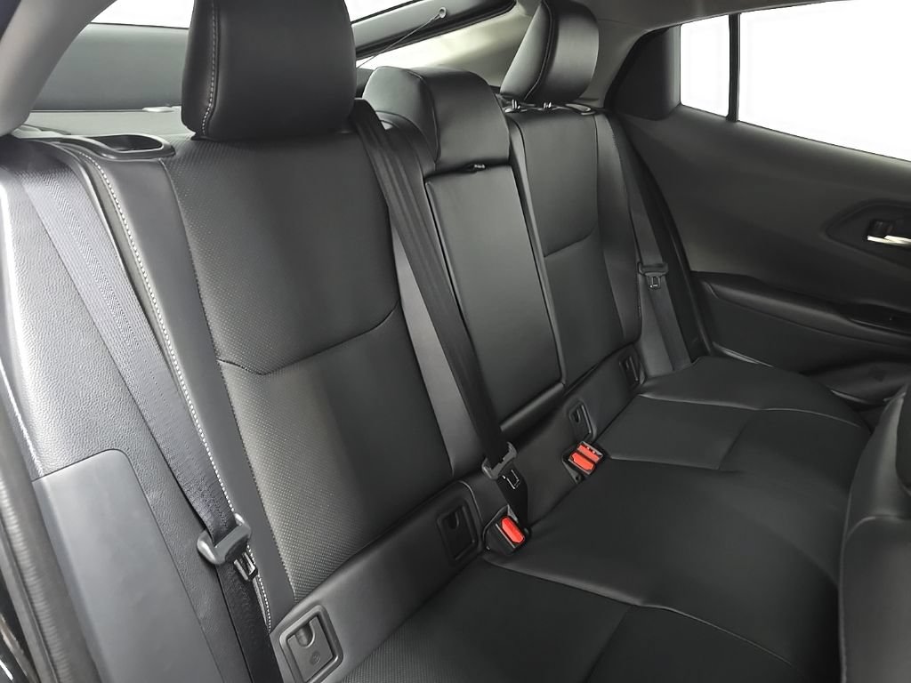 Used 2024 Toyota Prius XLE AWD/4WD image 18