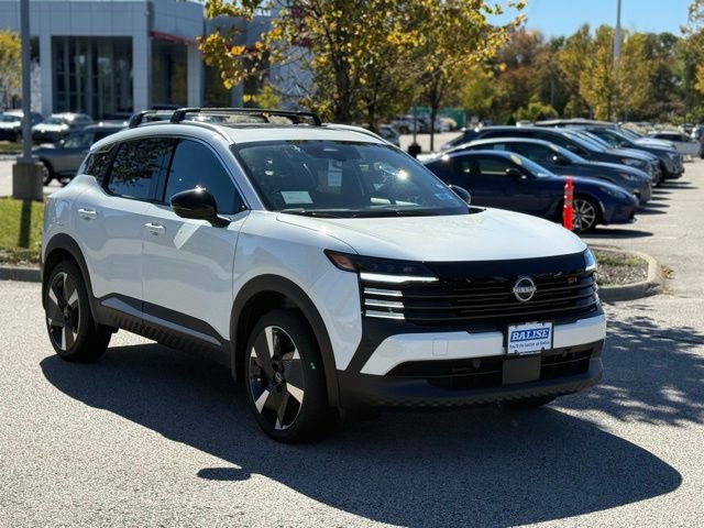 New 2026 Nissan Kicks SR w/ SR Premium Package AWD/4WD image 3