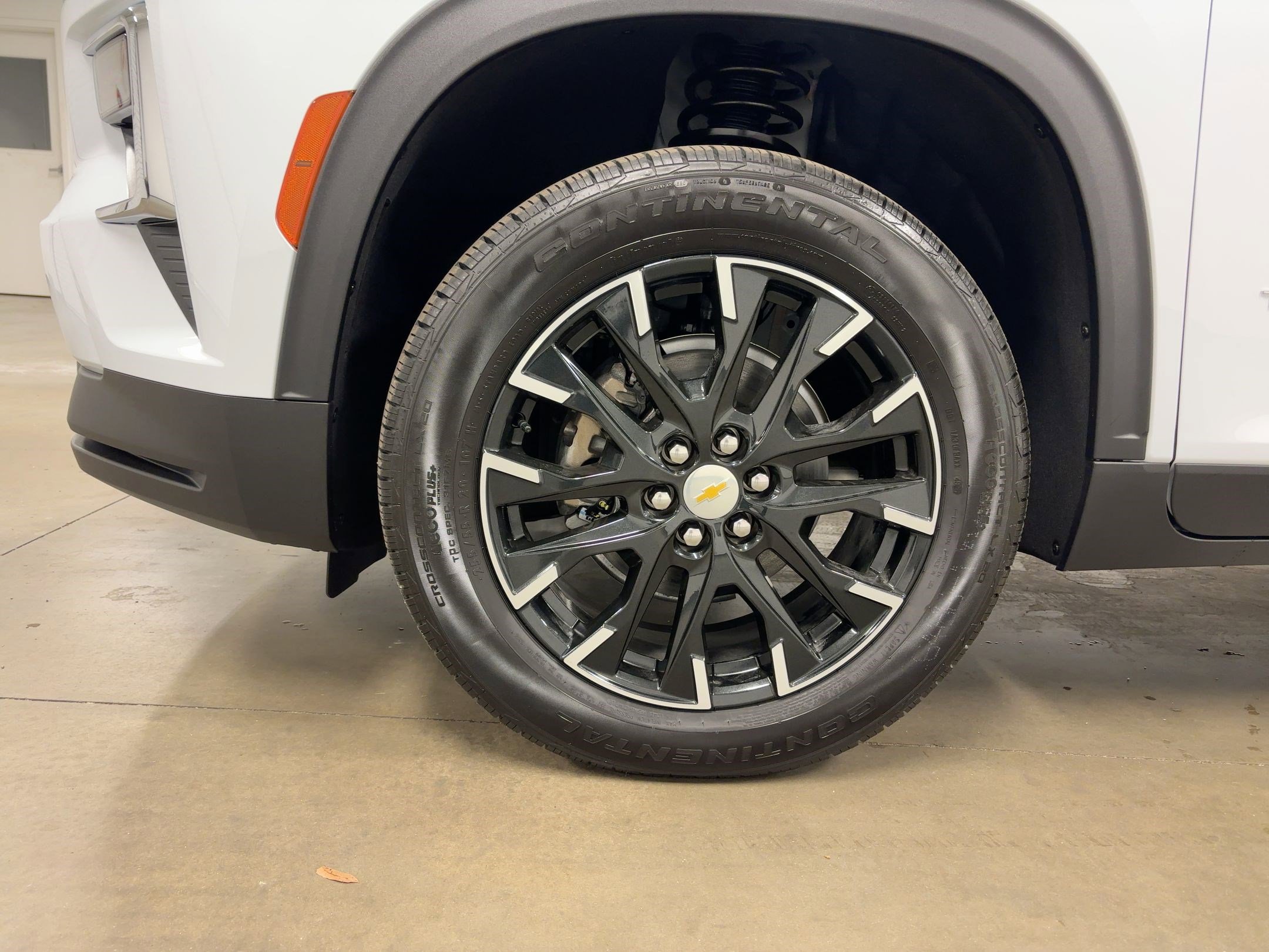 New 2026 Chevrolet Traverse LT w/ Sun and Wheel Package image 9