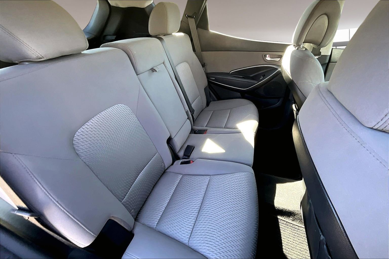 Used 2018 Hyundai Santa Fe Sport image 25