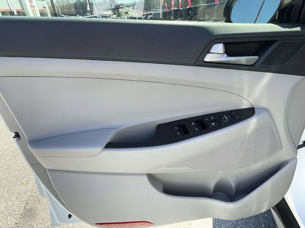 Used 2019 Hyundai Tucson SEL w/ Cargo Package image 17