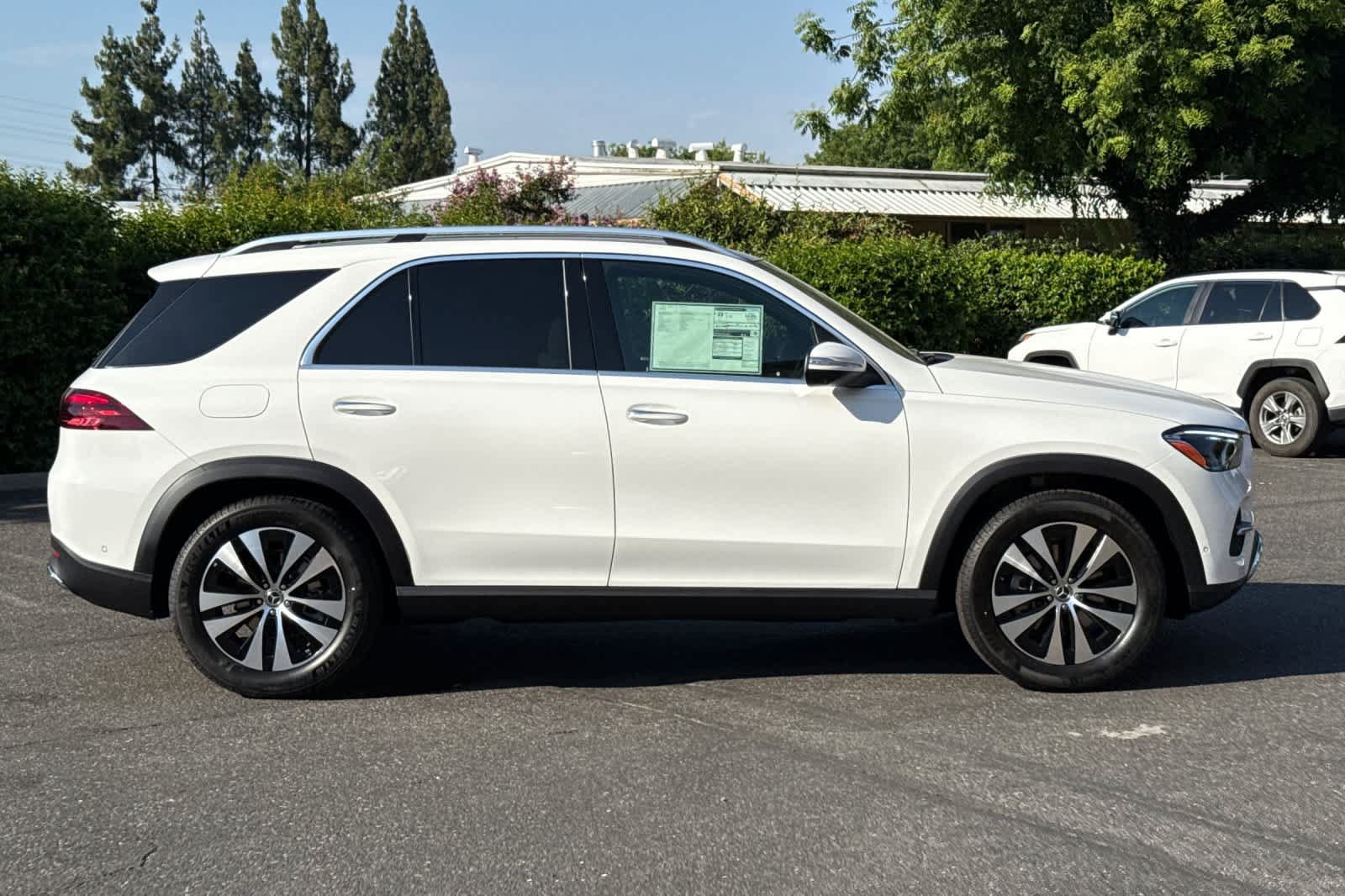 New 2026 Mercedes-Benz GLE 350 4MATIC image 2