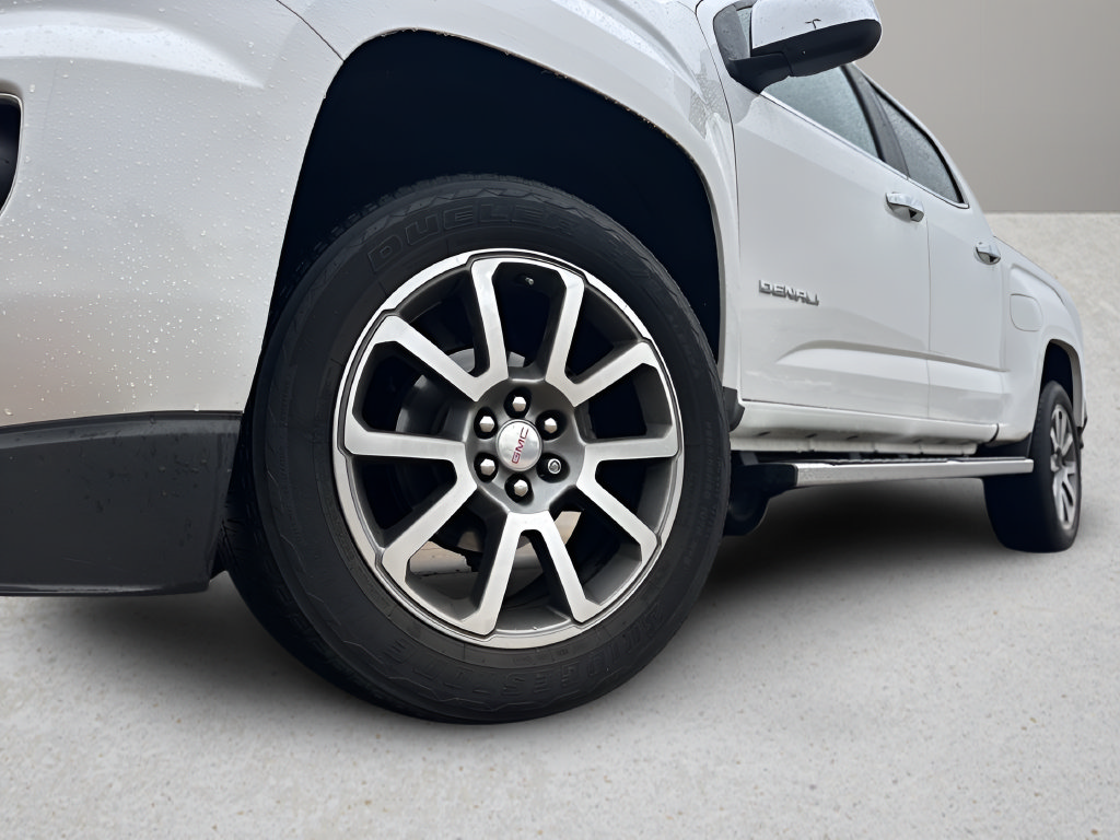 Used 2020 GMC Canyon Denali RWD image 27