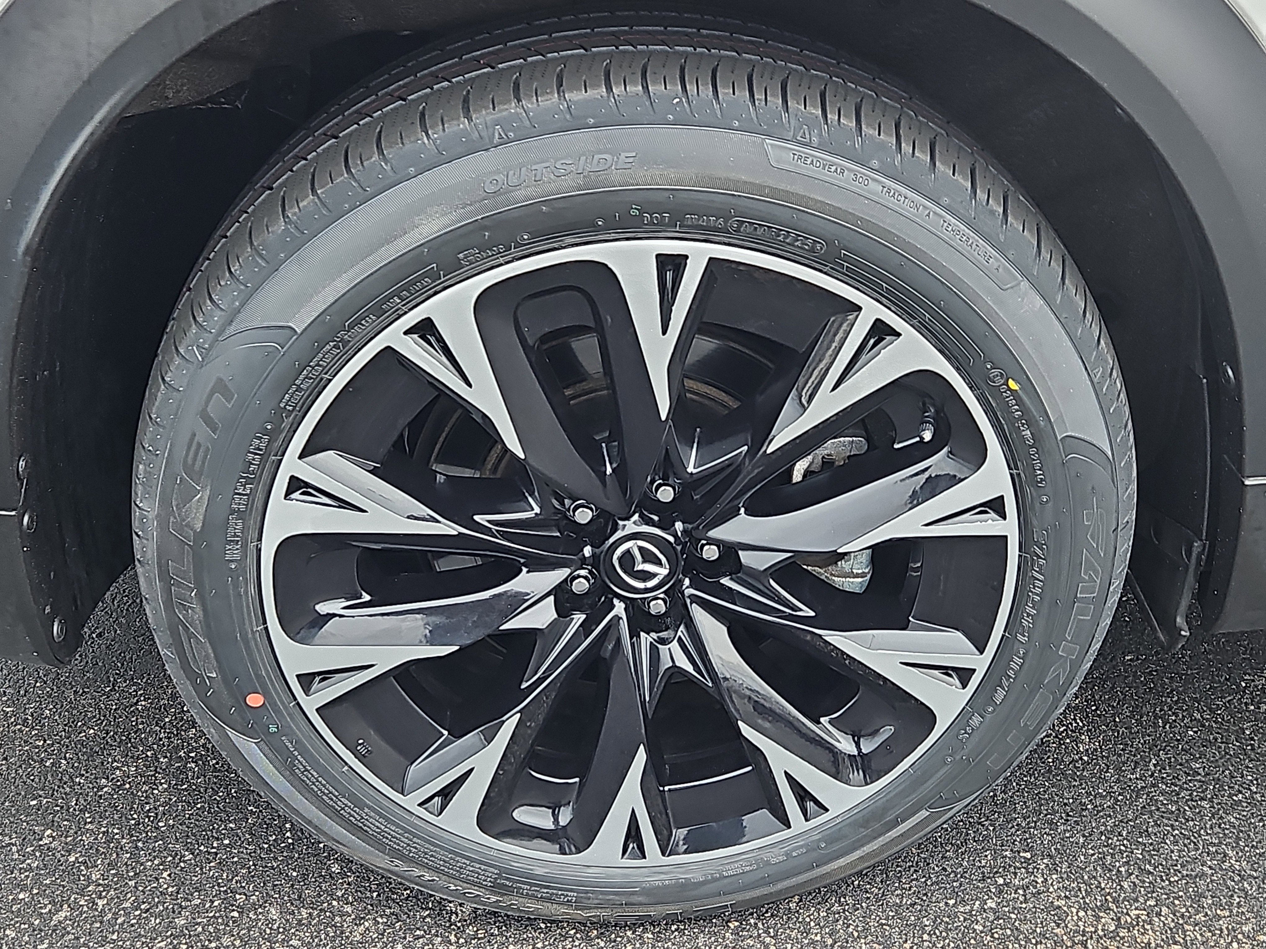 Certified 2024 MAZDA CX-90 Plug-In Hybrid w/ Premium Plus image 34