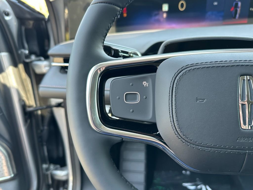 New 2026 Lincoln Nautilus Reserve AWD/4WD image 9