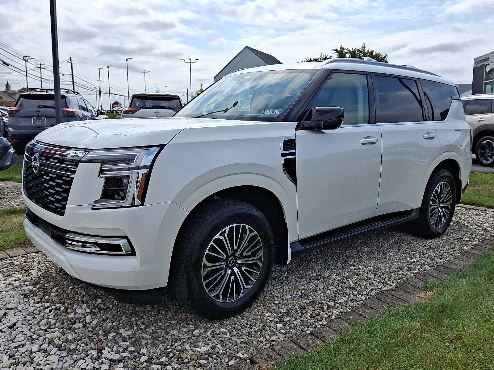 New 2026 Nissan Armada Platinum w/ Convenience Package AWD/4WD image 3