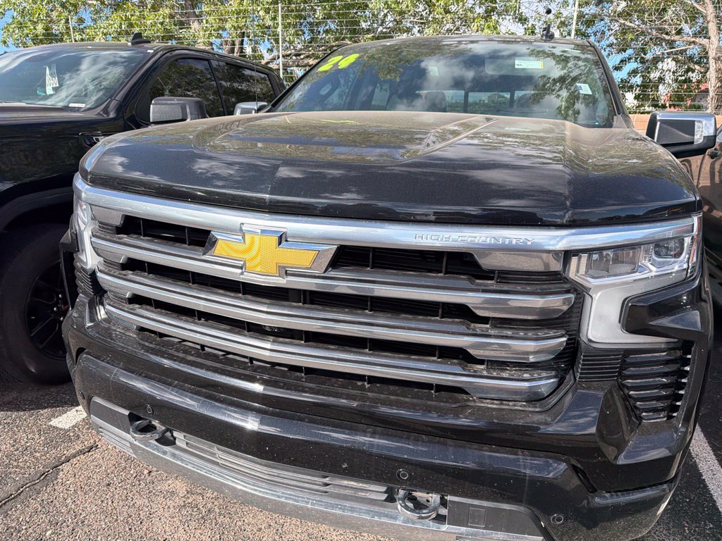 Used 2024 Chevrolet Silverado 1500 High Country w/ High Country Premium Package AWD/4WD image 8