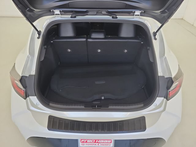Used 2022 Toyota Corolla XSE FWD image 11