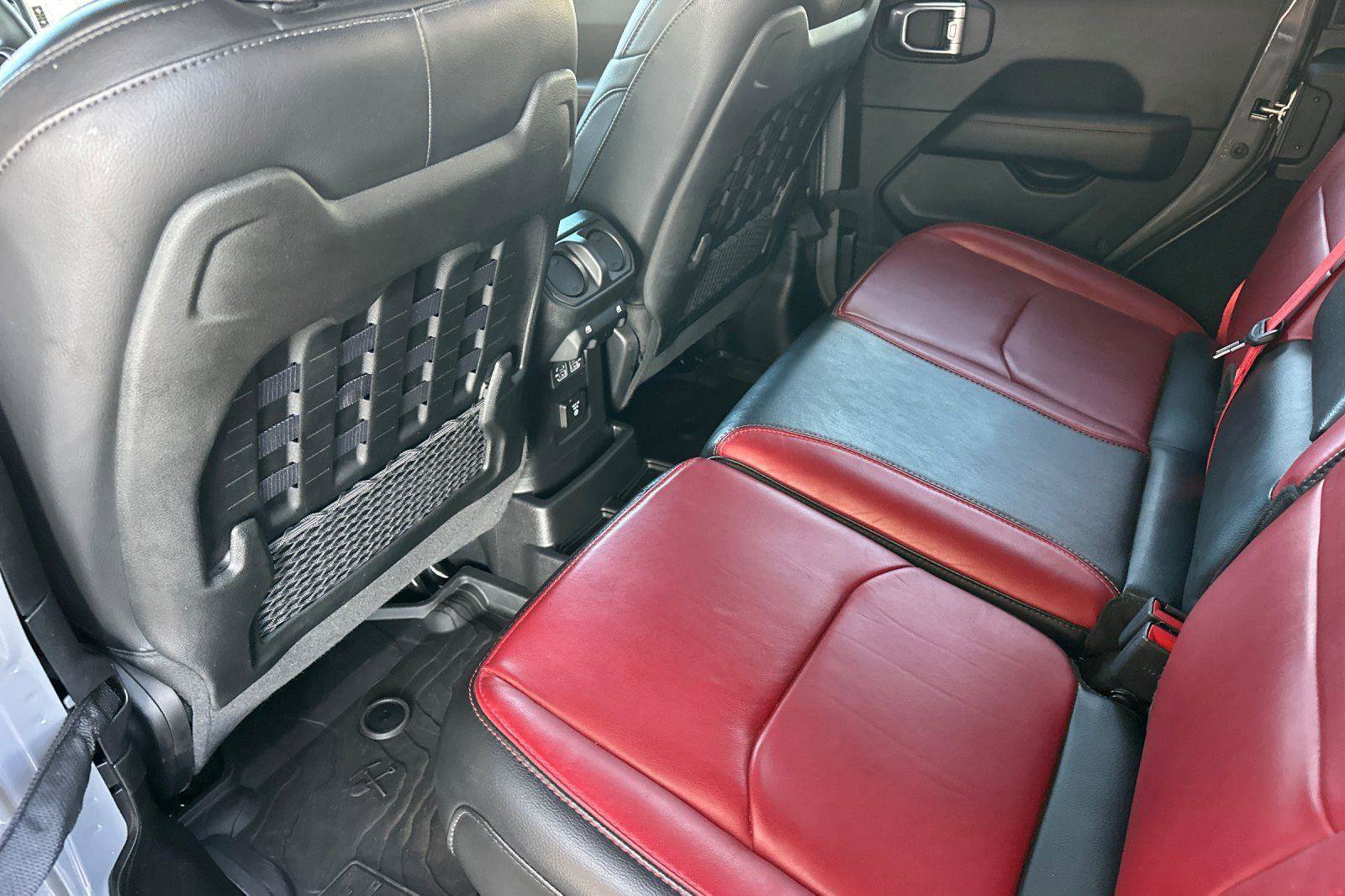 Used 2023 Jeep Wrangler Unlimited Rubicon 4xe image 12