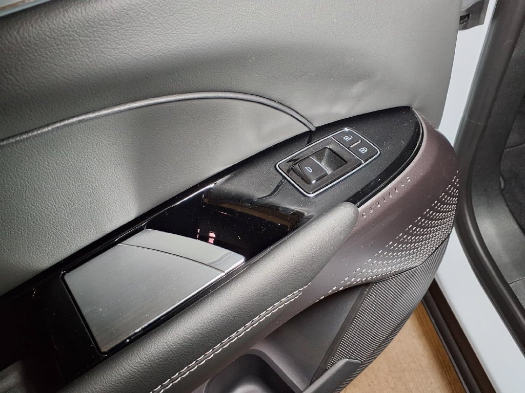 New 2027 Cadillac Lyriq Sport AWD/4WD image 11