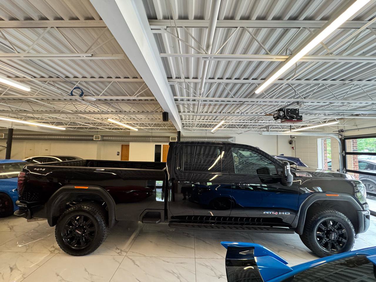 Used 2026 GMC Sierra 3500 AT4 w/ AT4 Premium Plus Package AWD/4WD image 4