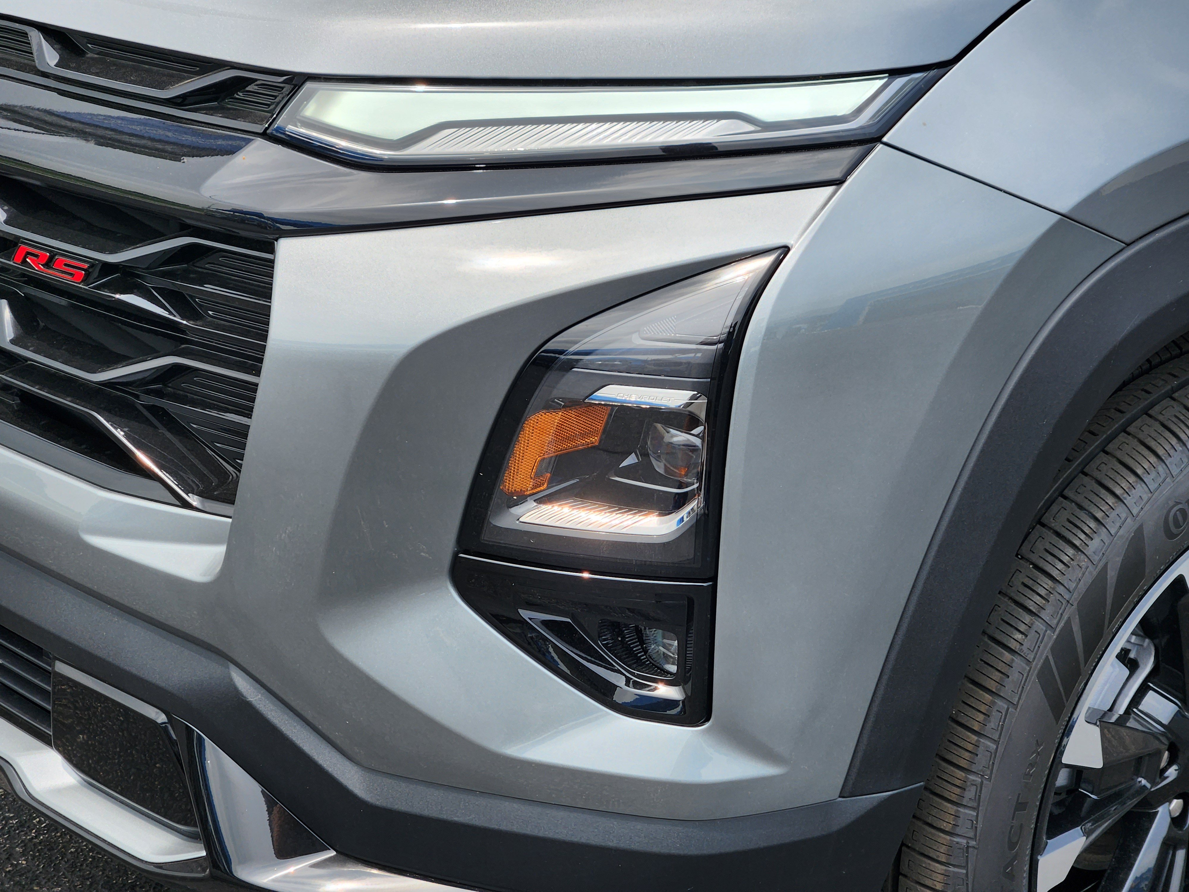 New 2026 Chevrolet Equinox RS w/ Convenience Package III FWD image 6