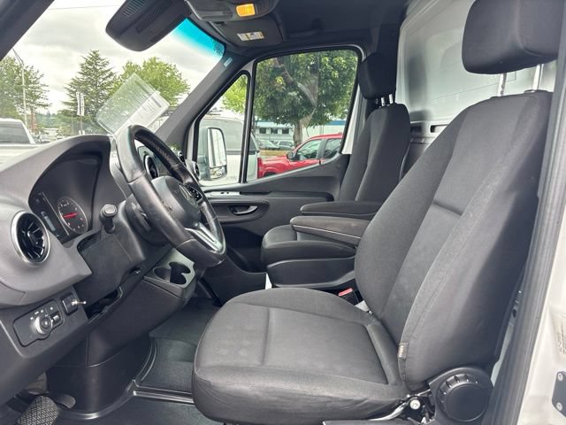 Used 2019 Mercedes-Benz Sprinter 170 image 10