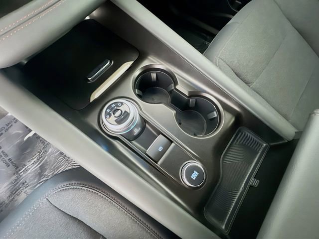 Used 2025 Ford Explorer Active image 25