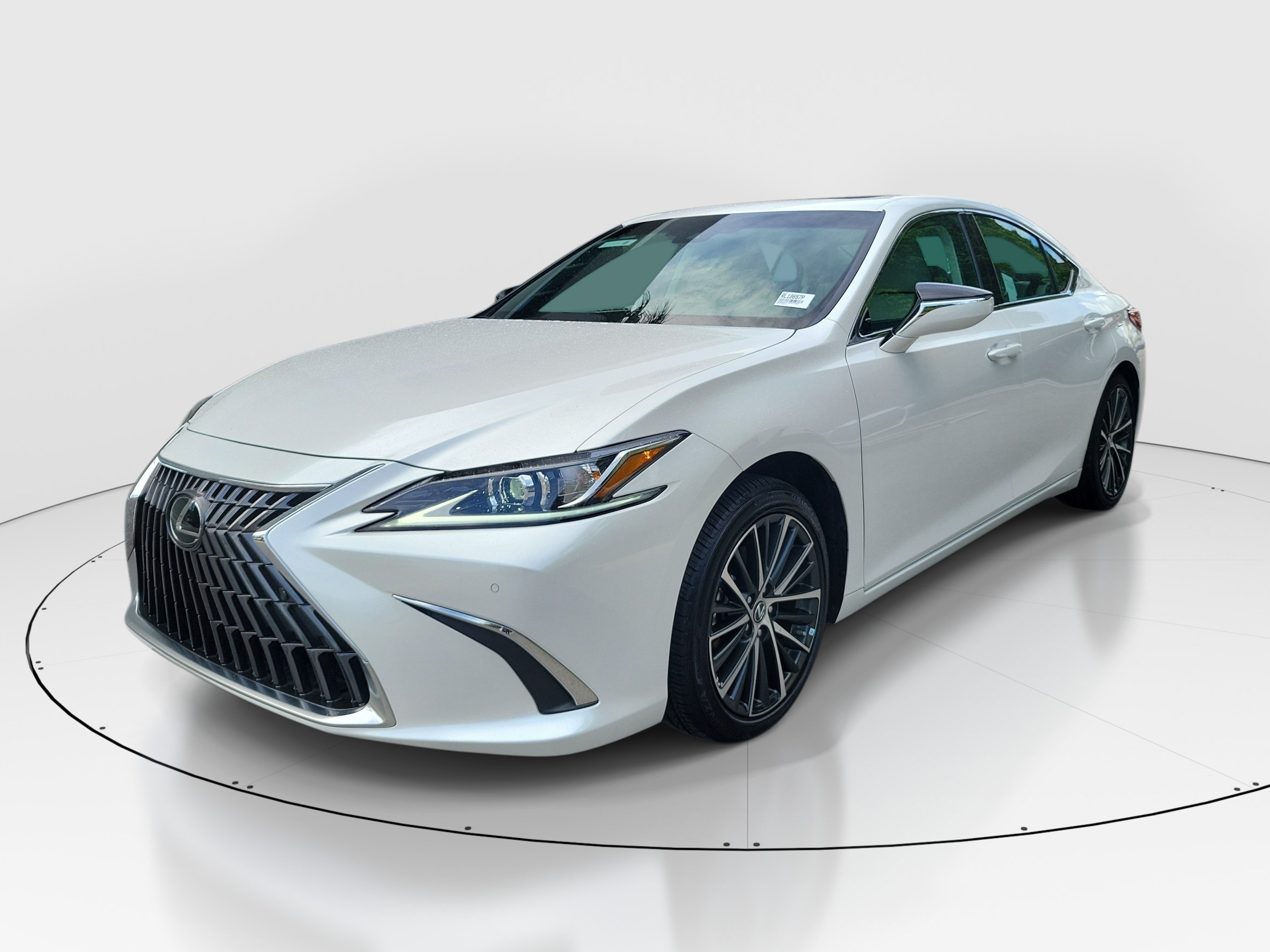Used 2025 Lexus ES 350 w/ Premium Package FWD image 3