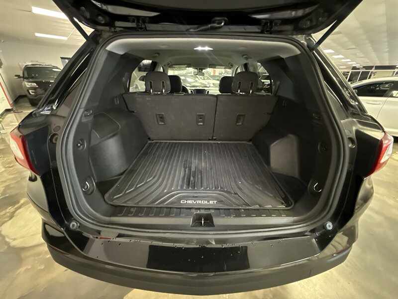 Used 2020 Chevrolet Equinox LS w/ LS Convenience Package FWD image 29