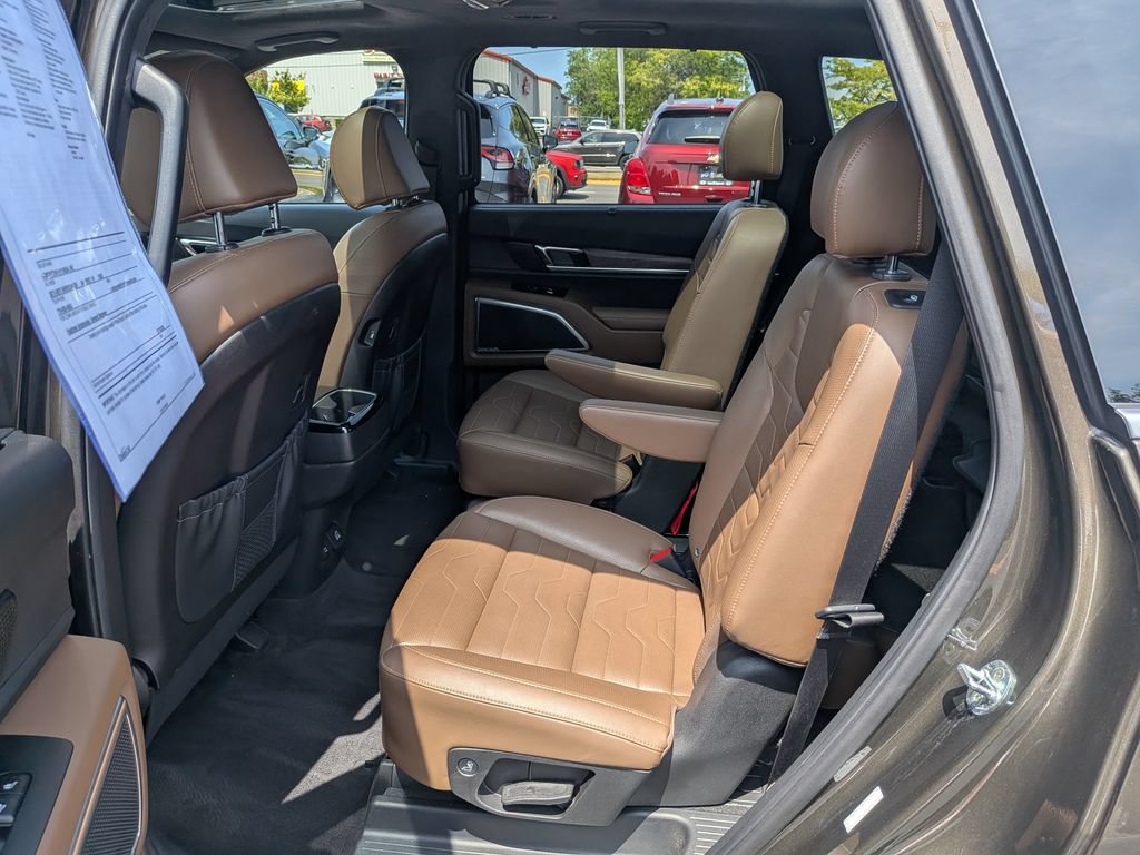 Used 2022 Kia Telluride SX w/ SX Prestige Package AWD/4WD image 34