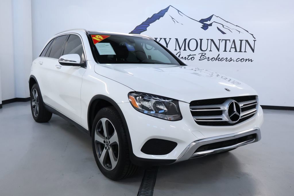 Used 2019 Mercedes-Benz GLC 300 4MATIC w/ Premium Package