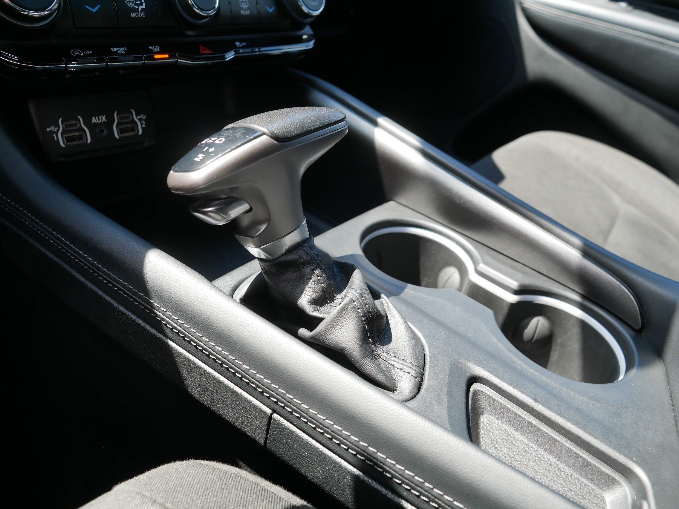 Used 2024 Dodge Durango SXT AWD/4WD image 24