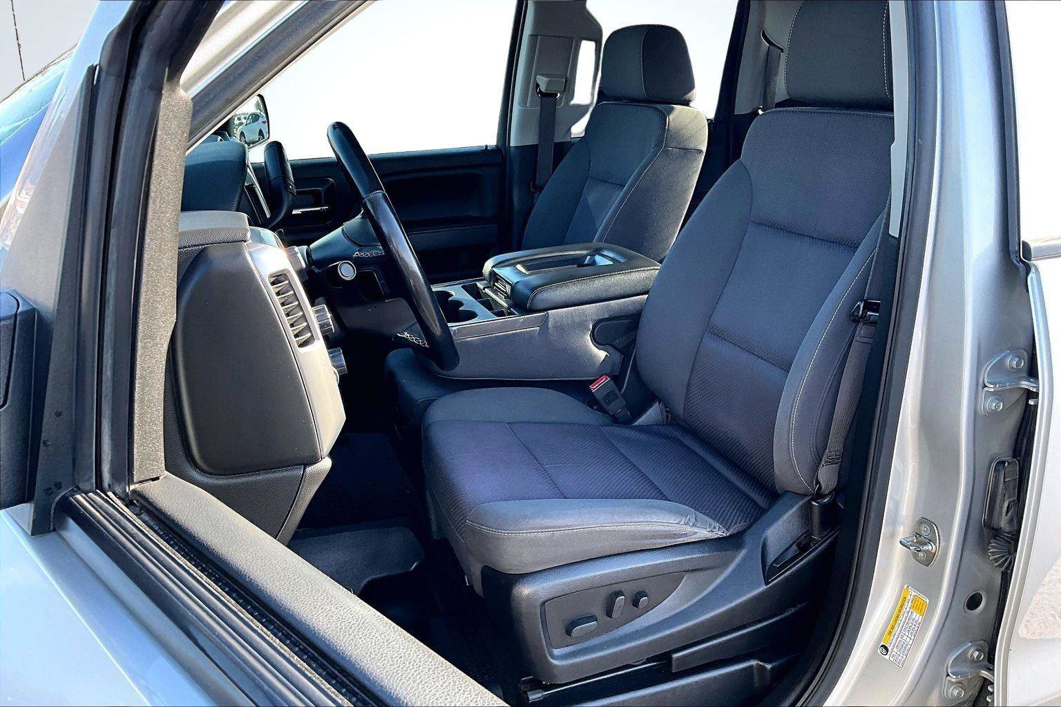 Used 2019 Chevrolet Silverado 1500 LT w/ All Star Edition image 26