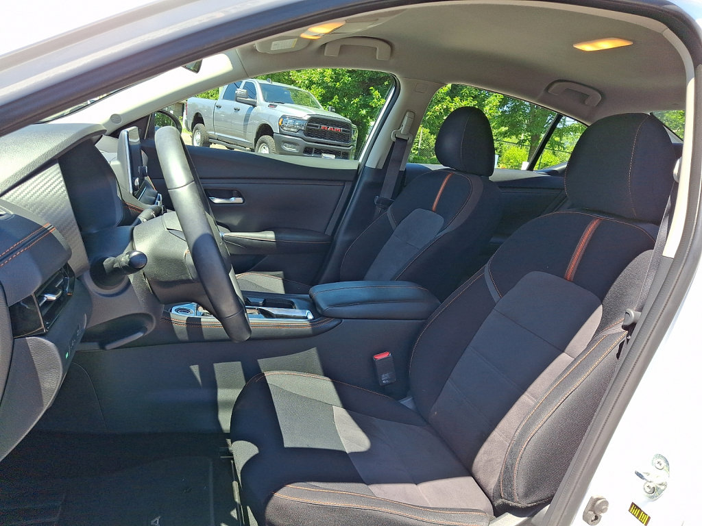 Used 2020 Nissan Sentra SR w/ Trunk Package FWD image 24