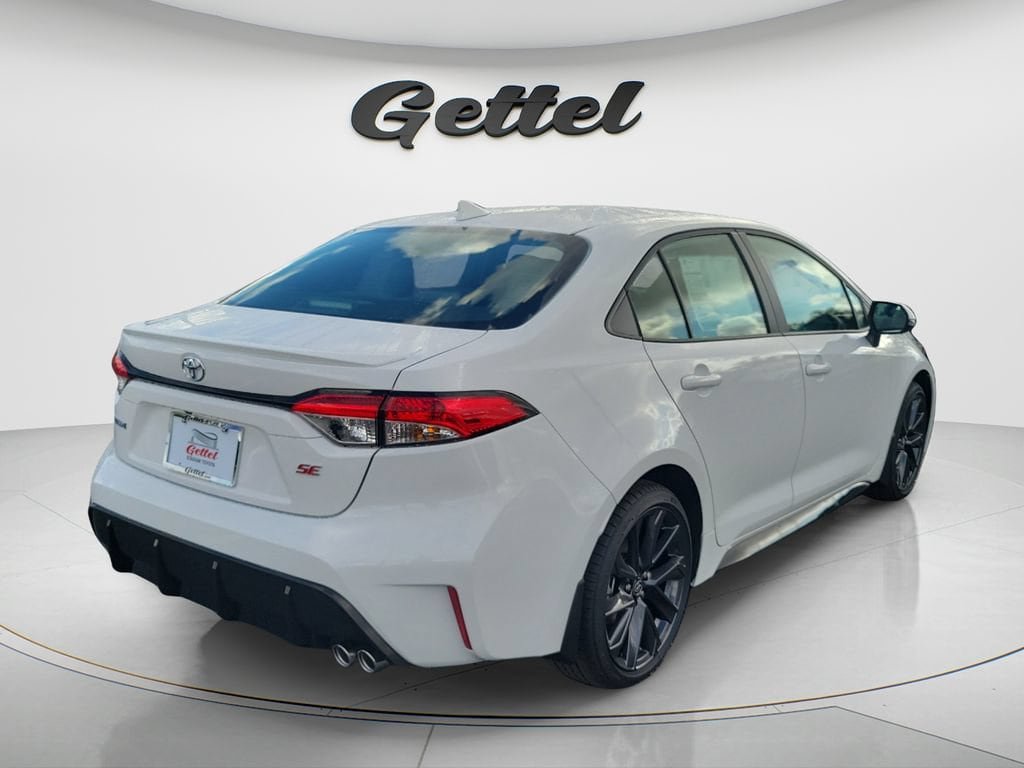 New 2026 Toyota Corolla SE FWD image 5