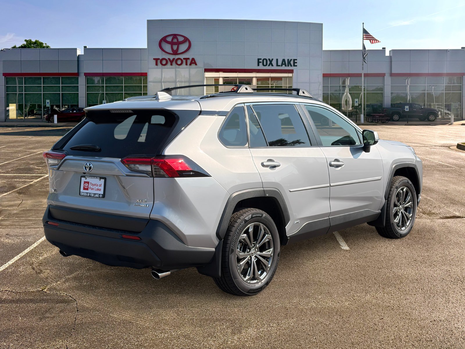 Used 2022 Toyota RAV4 XLE Premium AWD/4WD image 5